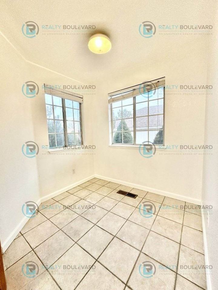 5088 Cassandra Way - Photo 7 of 17