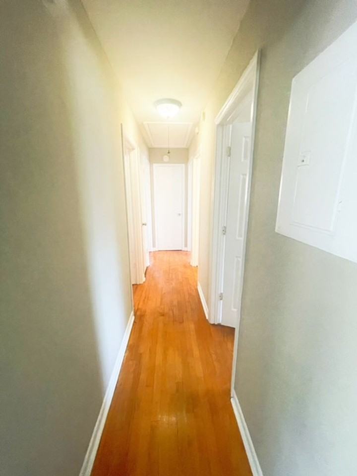 1708 Saint Augustine Ave - Photo 6 of 20