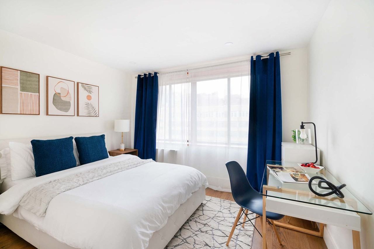244 East 75th Street - Photo 4 of 35