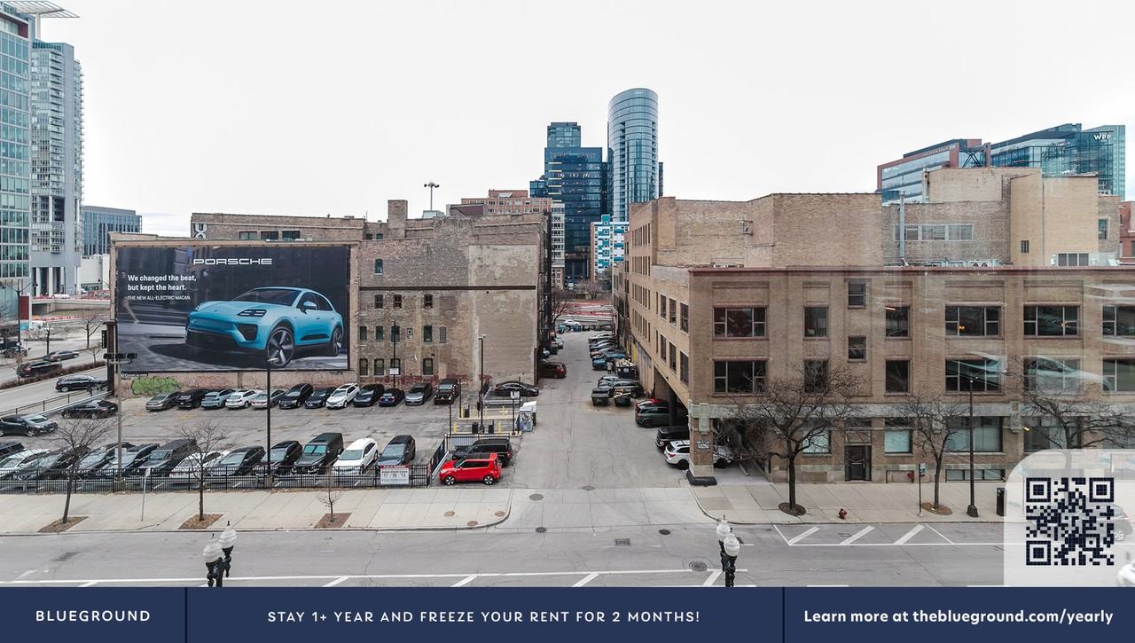 165 North Desplaines Street - Photo 7 of 50