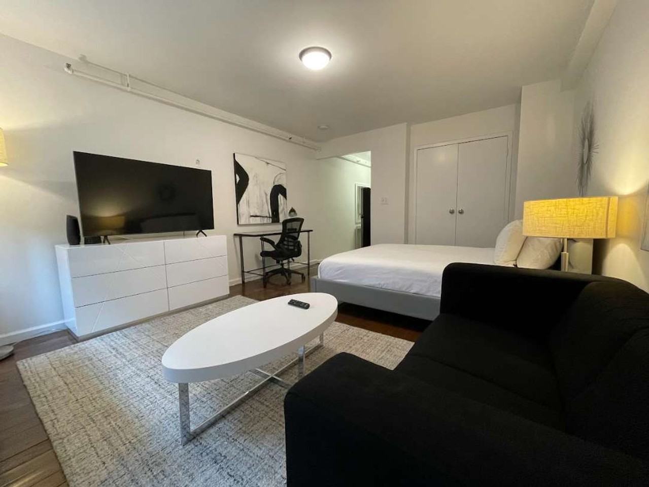 W 19th St #1038551P - Photo 3 of 10