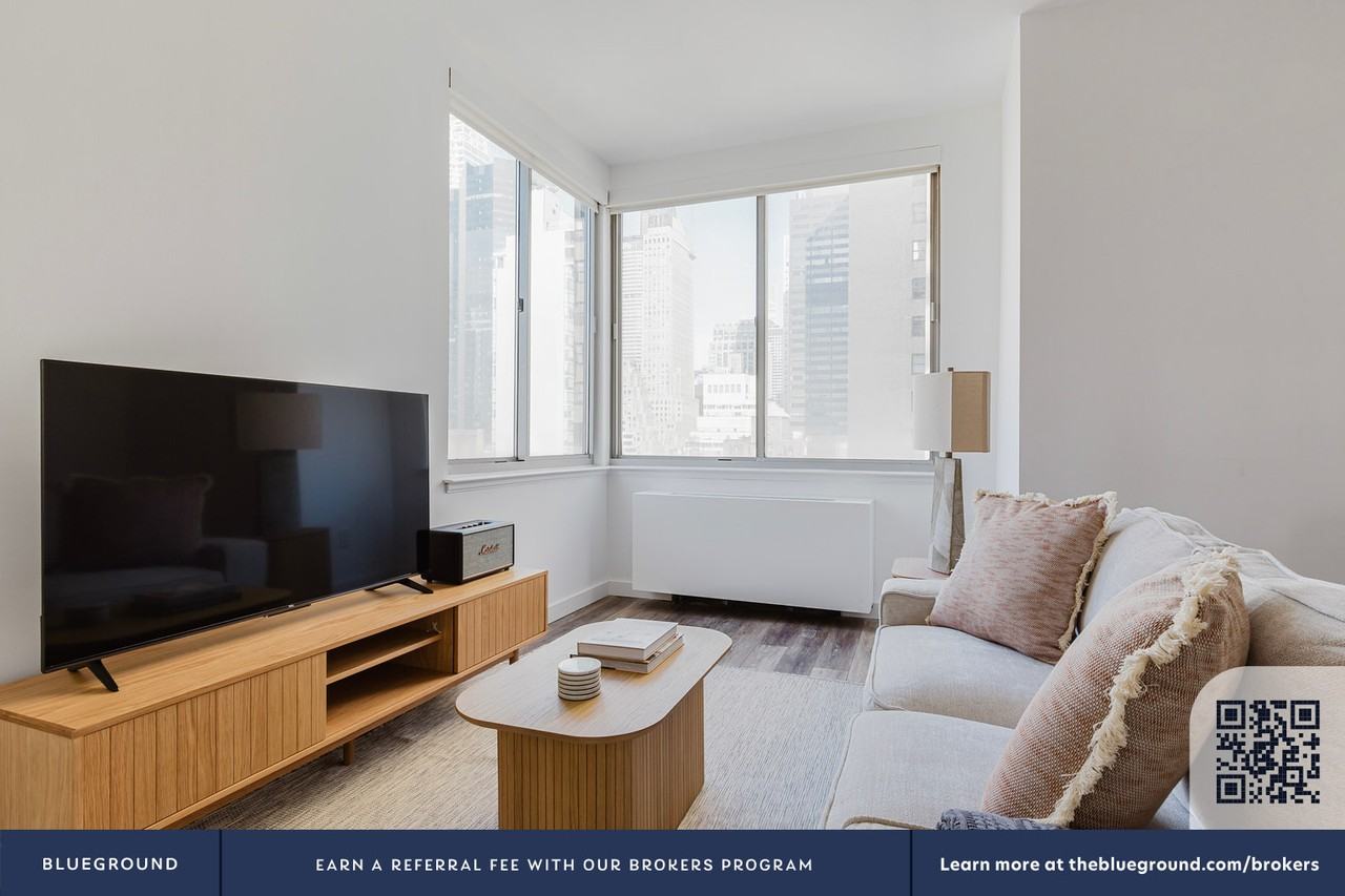 556 3rd Ave #1699 - Photo 5 of 21