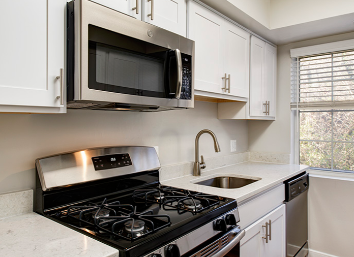 744 North Howard Street - Photo 2 of 8