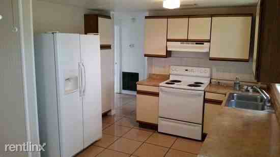 6801 Carob Dr - Photo 3 of 7