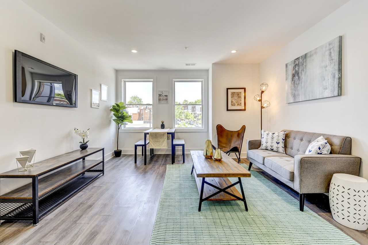 1144 Bladensburg Road Northeast - Photo 3 of 7