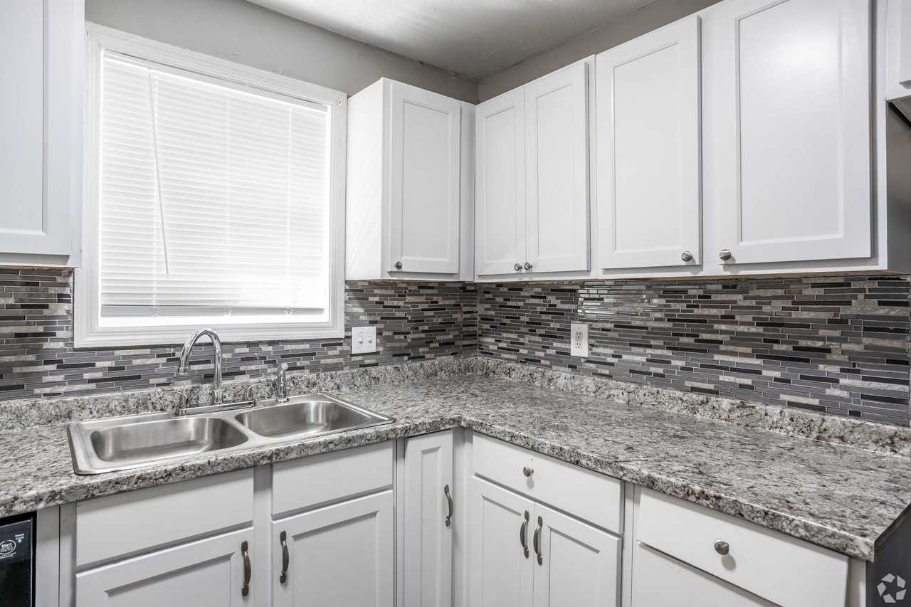 Avondale Townhomes - Photo 3 of 26