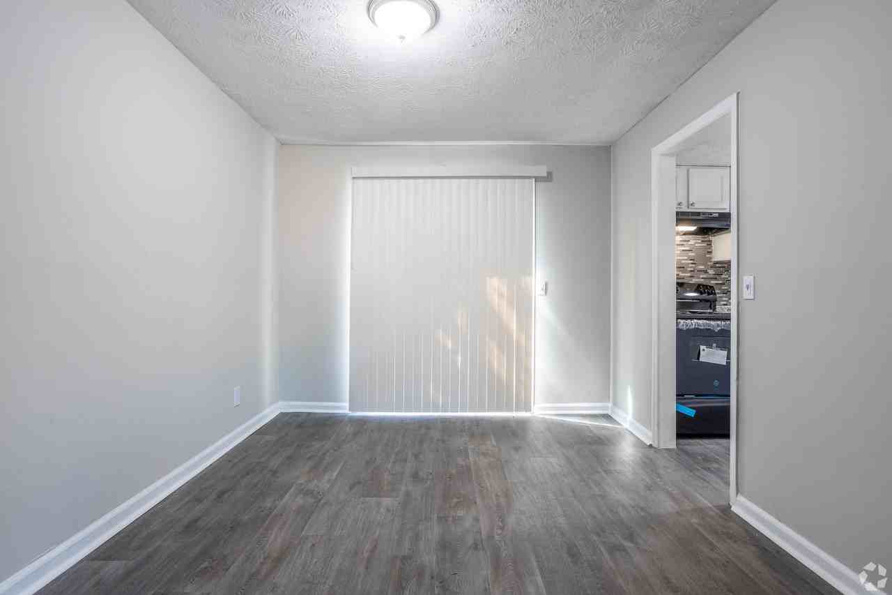 Avondale Townhomes - Photo 4 of 26