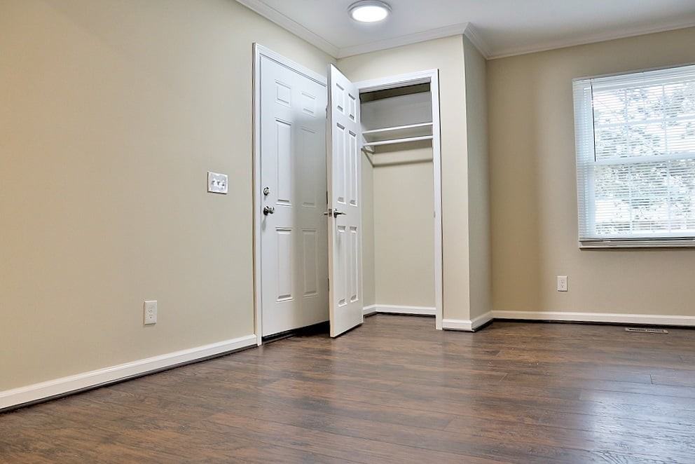 Cambria Heights Apartments and Townhomes - Photo 7 of 50