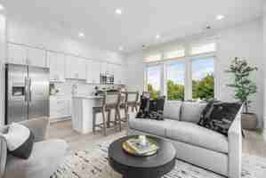 featured image of 17-00 Pollitt Dr