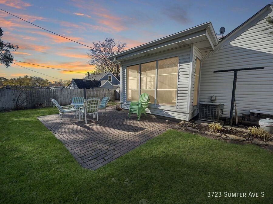 3723 Sumter Ave S - Photo 3 of 39