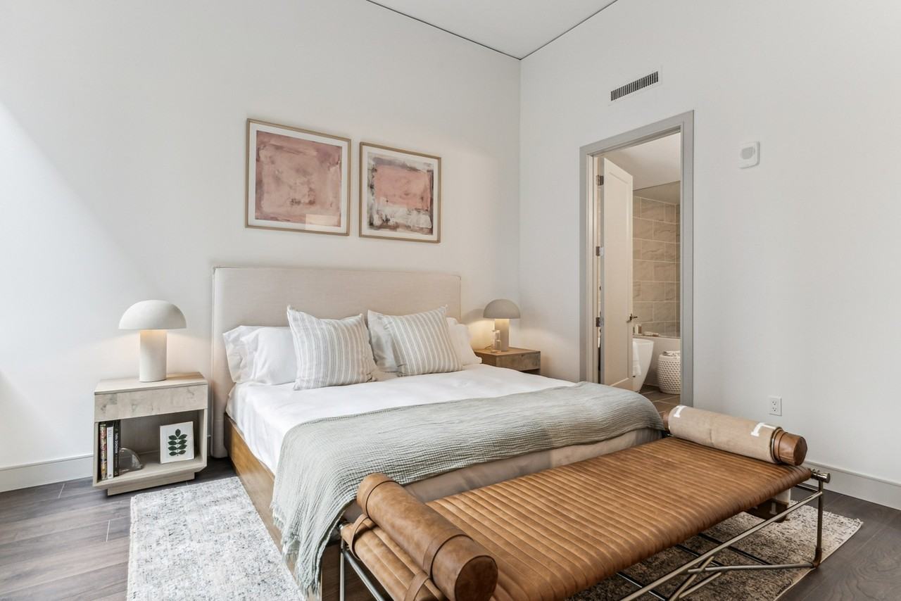 3001 Maple Ave - Photo 7 of 33