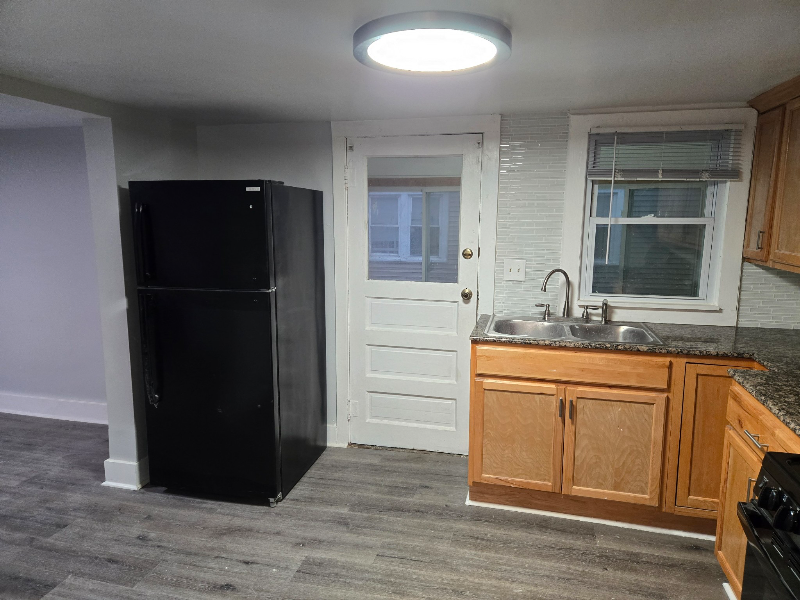 107 John St #1F - Photo 5 of 5