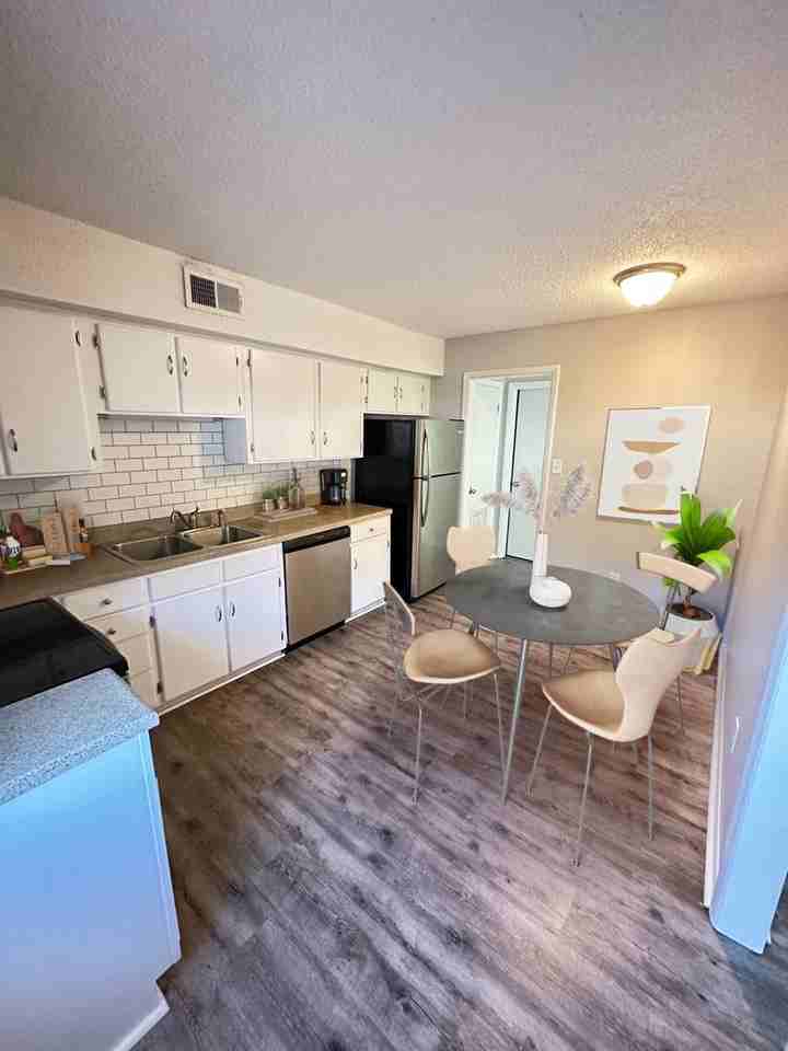 The Oaks at Monroe - Photo 7 of 15