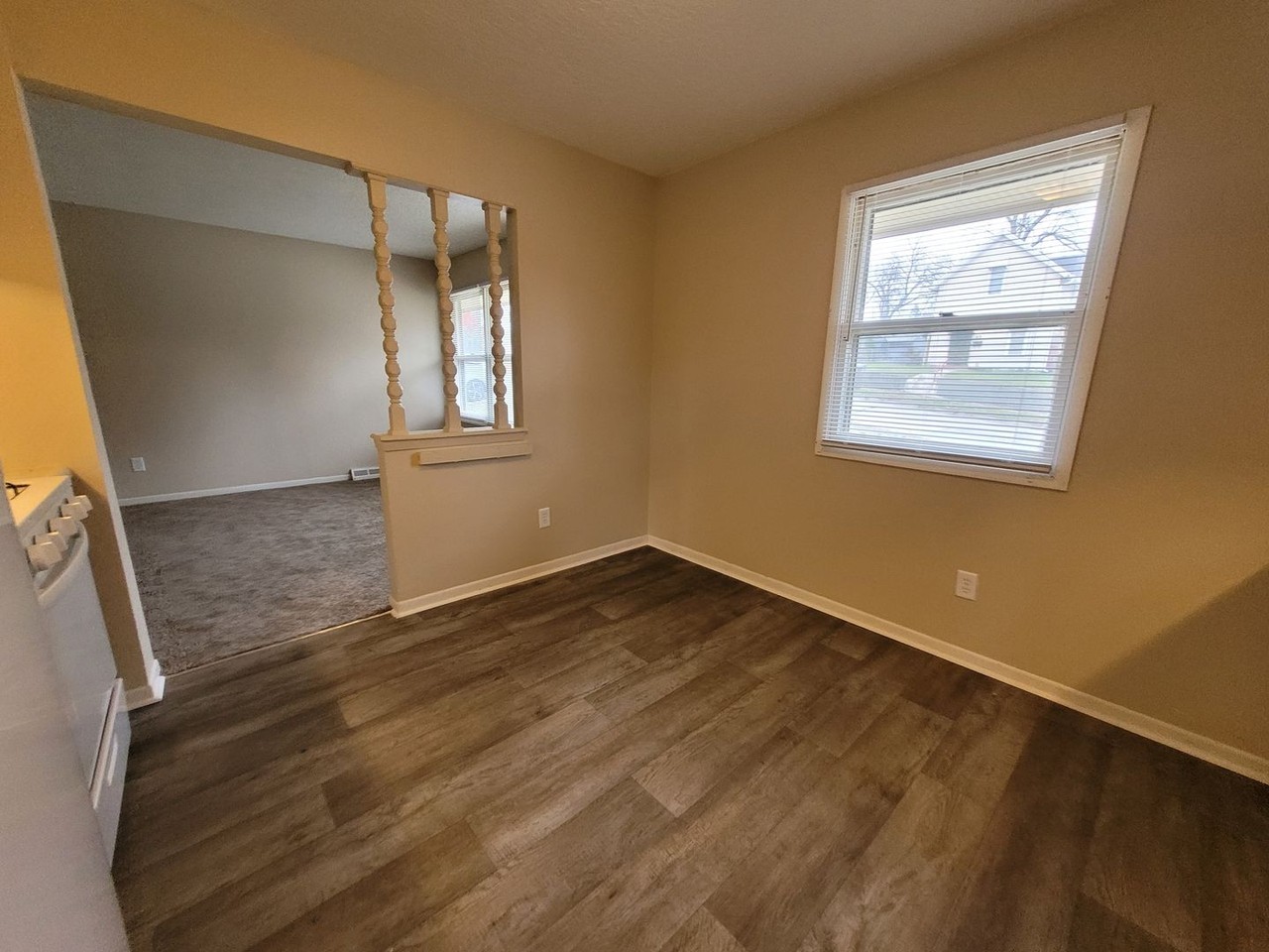 612 Pioneer Rd - Photo 5 of 31