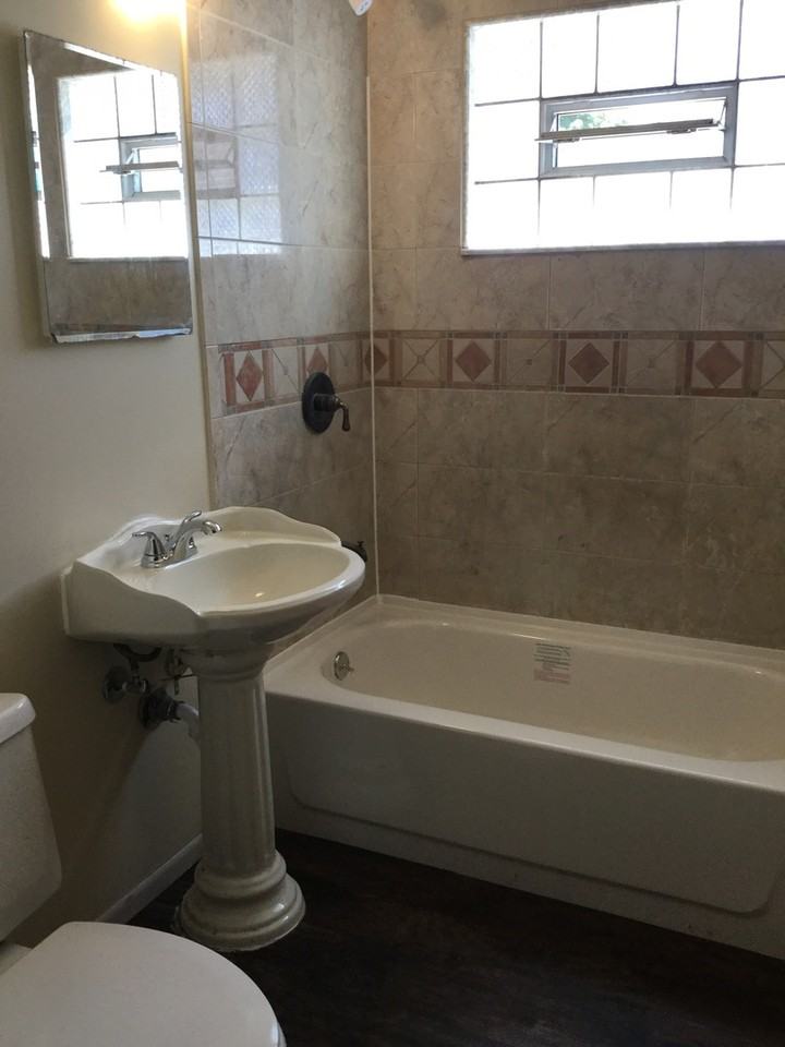5073 N 48th St - Photo 7 of 14