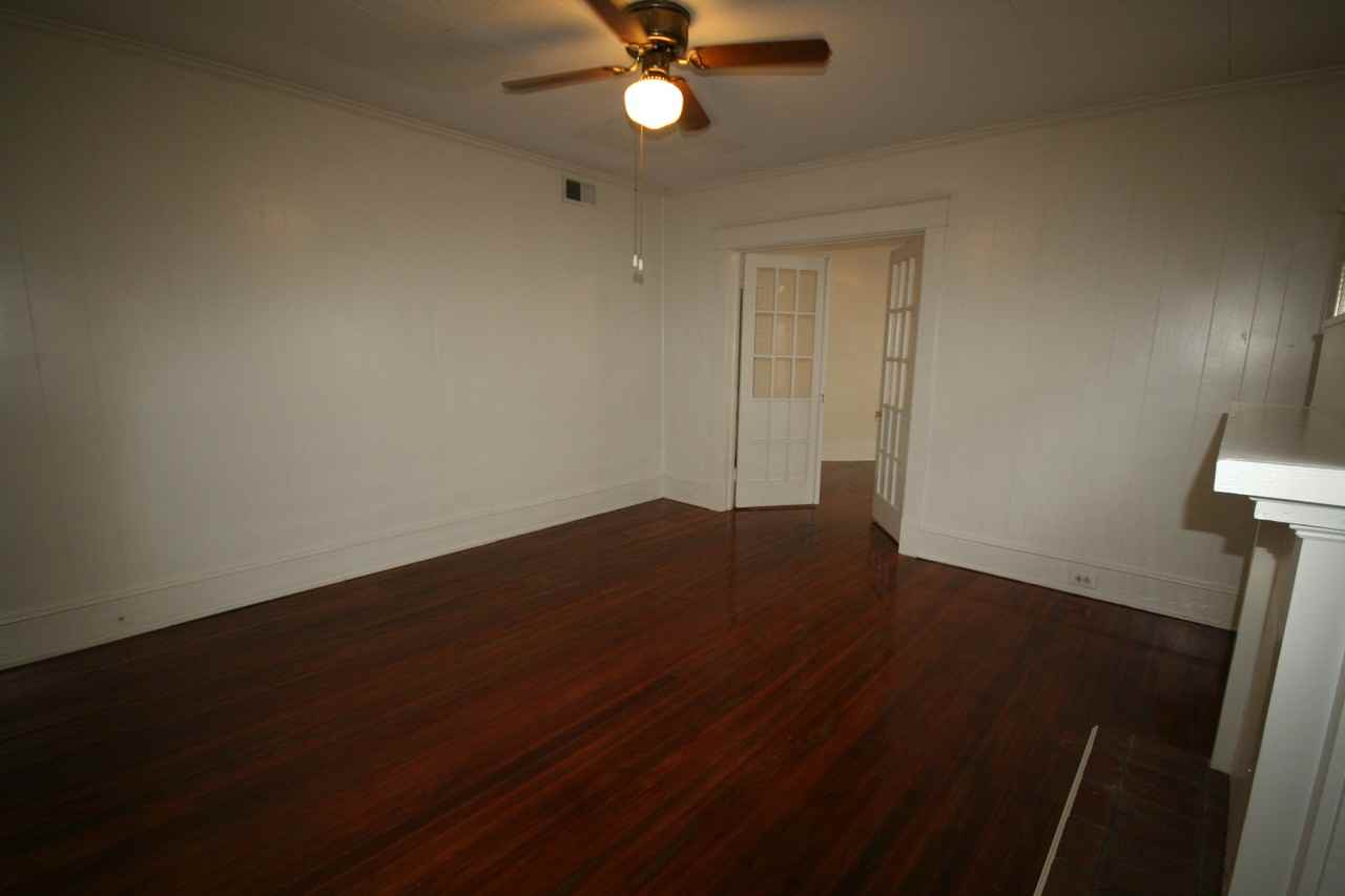 2412 Englewood Ave - Photo 3 of 14