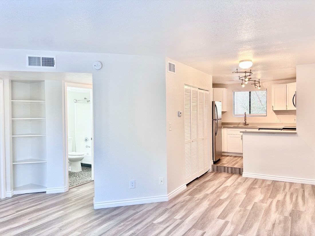 3208 E Flower St #210 - Photo 7 of 26