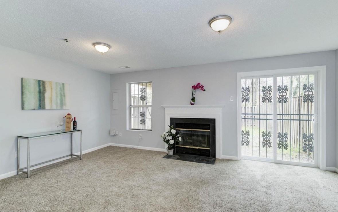 6900 Mountain Lake Pl - Photo 4 of 6