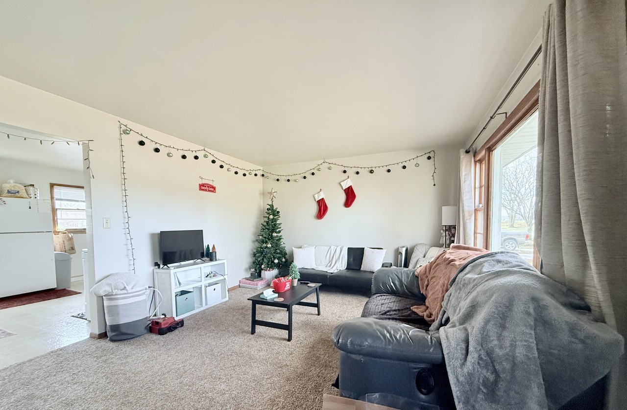 1416 Starbeck Circle - Photo 4 of 16