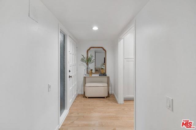 5301 Balboa Blvd #F1 - Photo 2 of 8