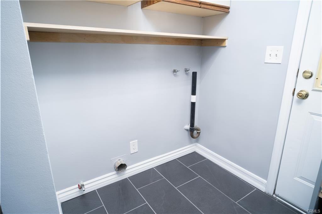 13014 Wentworth St - Photo 2 of 8