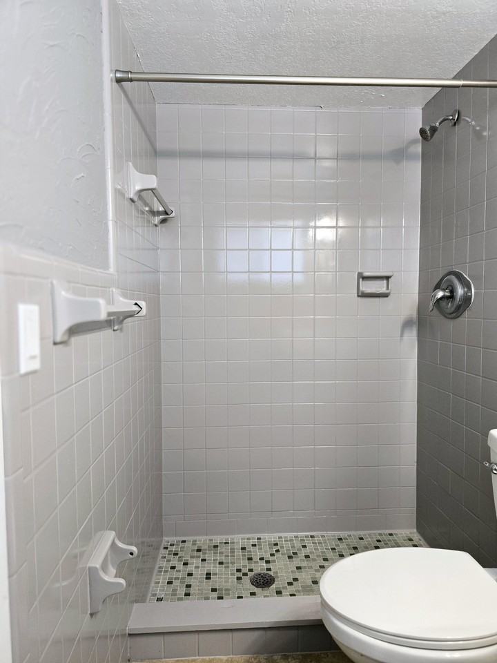 Eastbrook Blvd - Photo 5 of 13