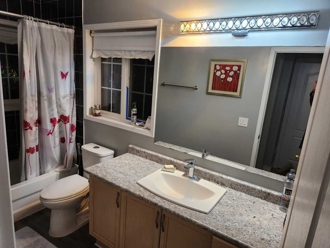 17 Bethune Way - Photo 3 of 10