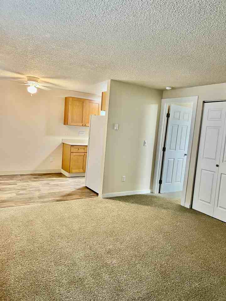 Evergreen Crest - Photo 3 of 6