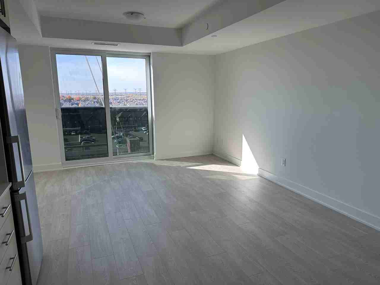 809 2545-809 Simcoe Street North - Photo 6 of 14