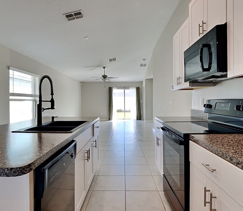 14620 Dunrobin Dr - Photo 2 of 20