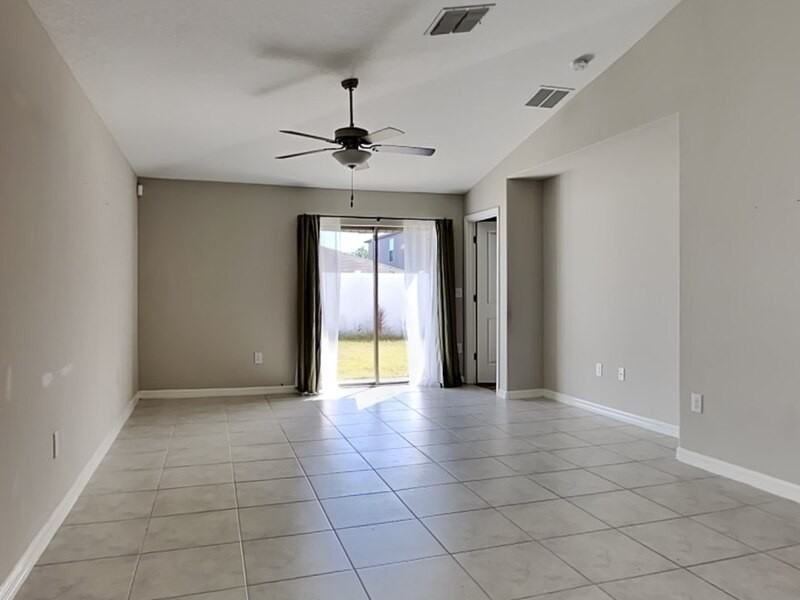 14620 Dunrobin Dr - Photo 7 of 20