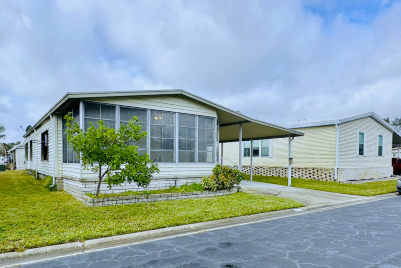 5200 28th St N - Photo 3 of 37