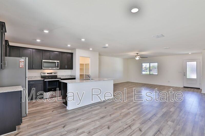 3830 N Tulsa Ct - Photo 7 of 32