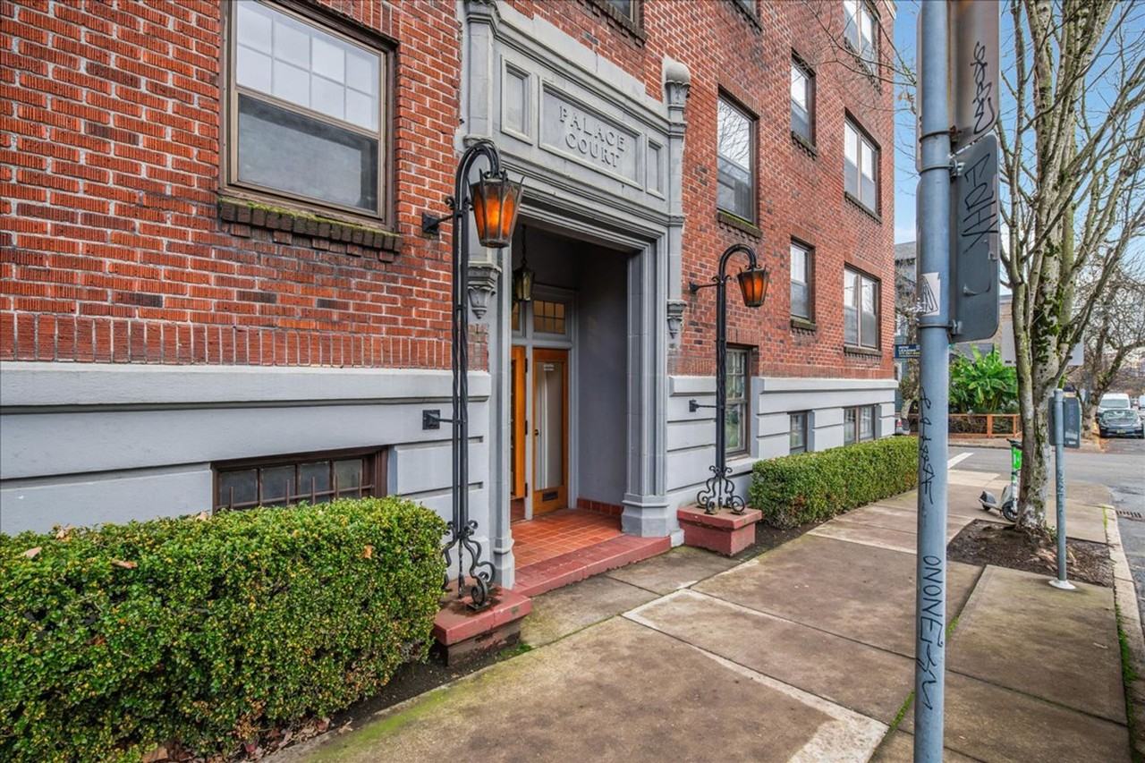 Palace Court Apartments - Photo 4 of 6