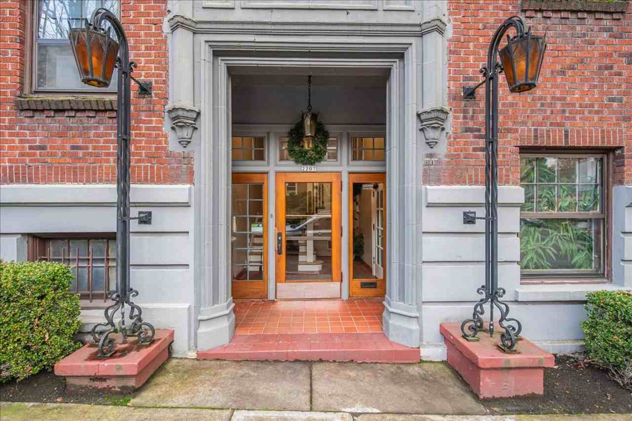 Palace Court Apartments - Photo 6 of 6