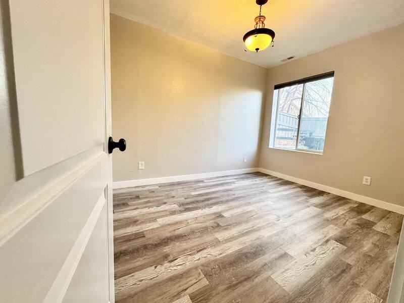 2995 E Lookout Dr - Photo 6 of 9