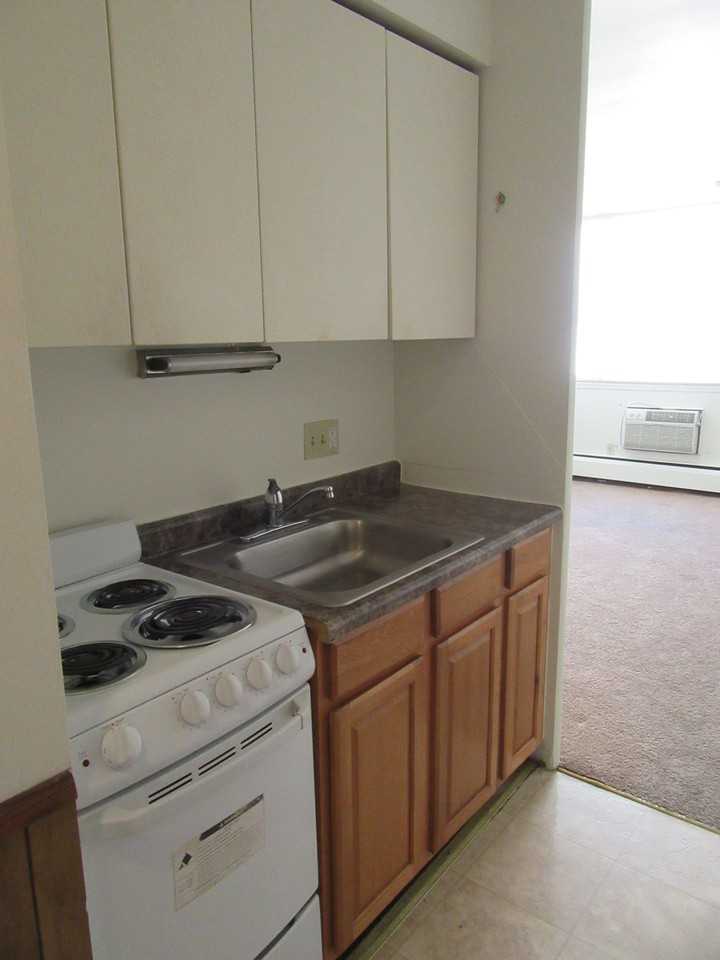 1308 Spring St - Photo 2 of 26