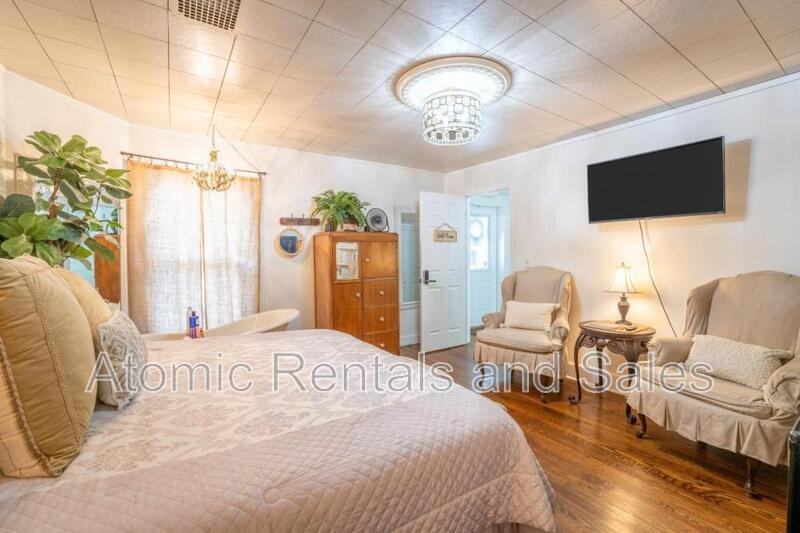 714 E Jefferson St - Photo 2 of 16