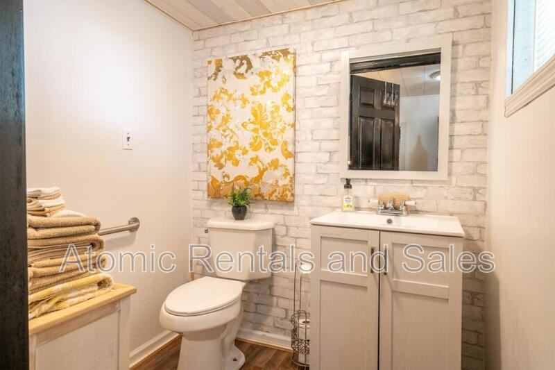 714 E Jefferson St - Photo 5 of 16