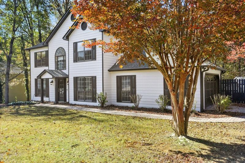 2091 Winsburg Dr - Photo 2 of 25