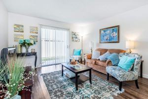 featured image of 333 E Cinnamon Dr