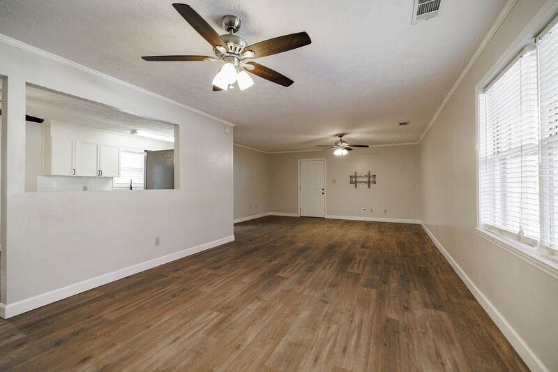 370 Cedar Creek Rd - Photo 7 of 25