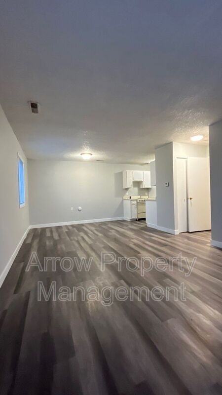 11141 N(Waverly) #51 - Photo 2 of 11