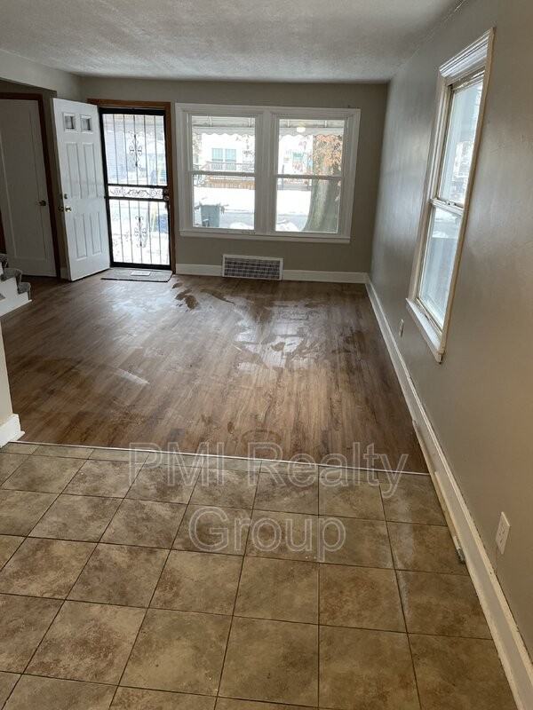 25561 Tungsten Rd - Photo 2 of 24