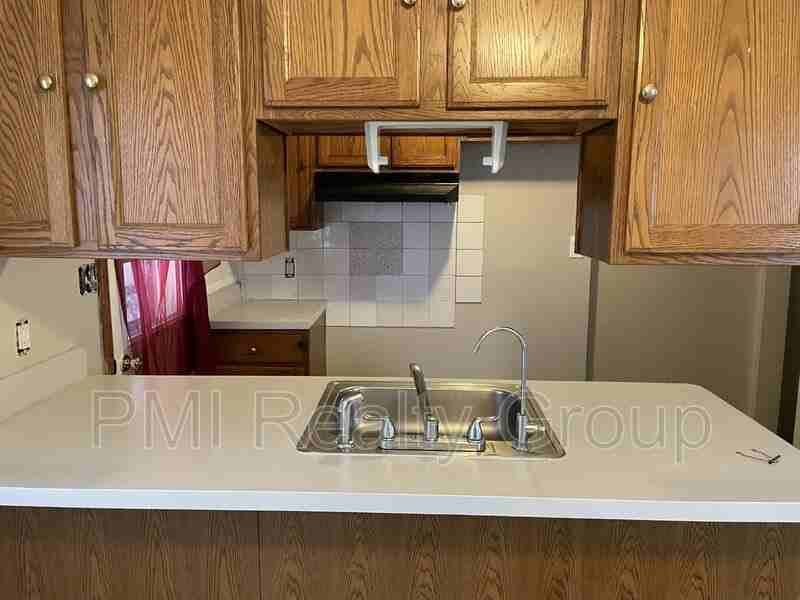 25561 Tungsten Rd - Photo 4 of 24