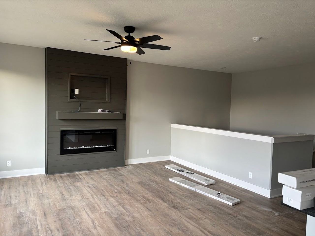 11926 S 117th St - Photo 3 of 19