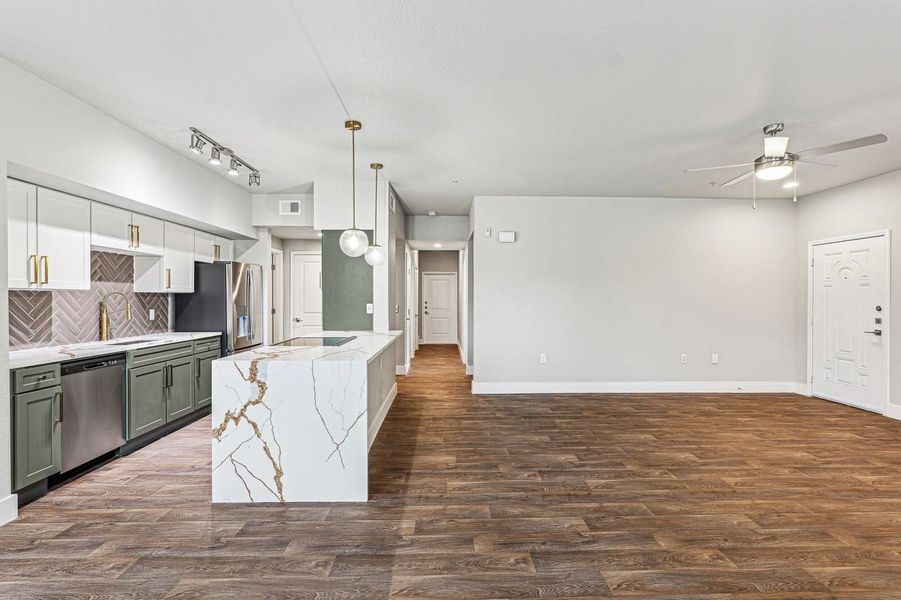 San Cierra - Photo 3 of 42