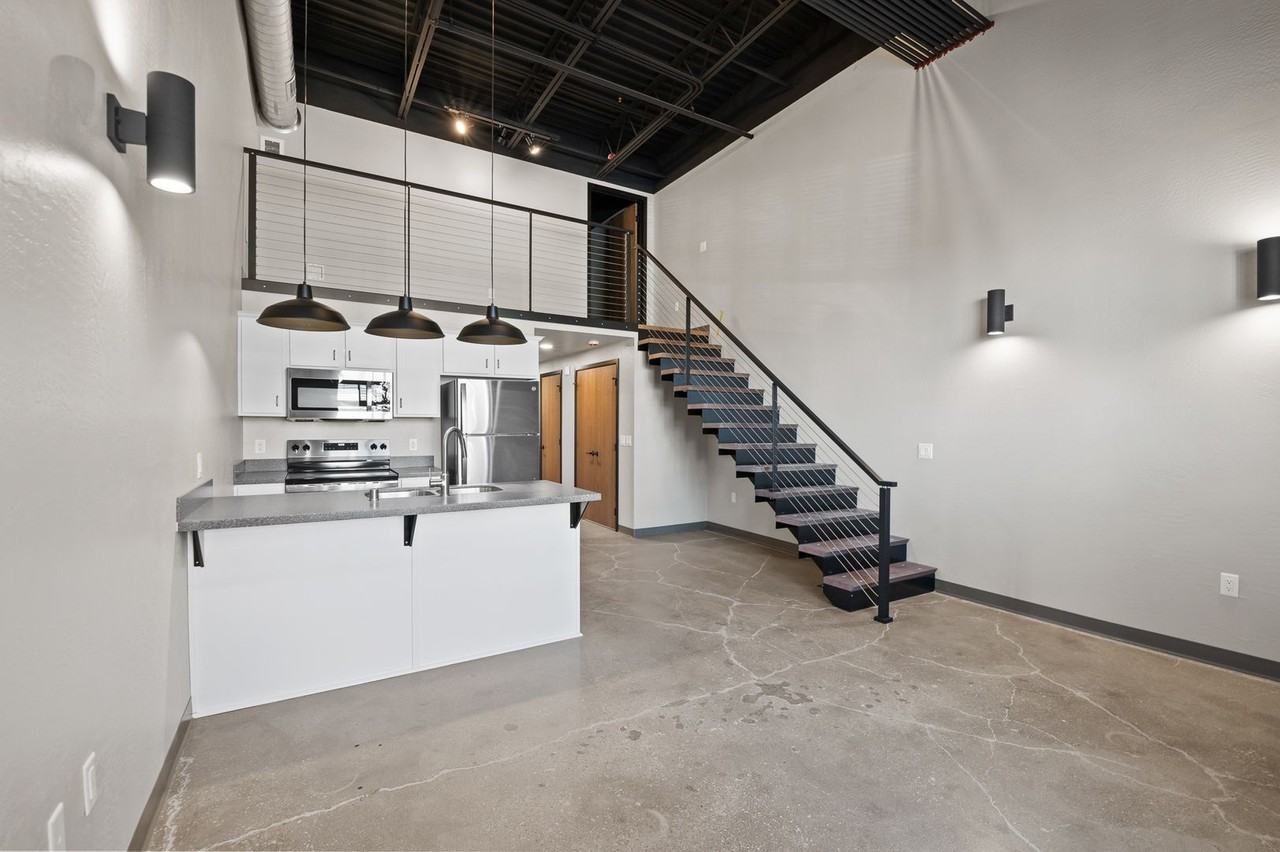 City Center Lofts (CCL) - Photo 3 of 50