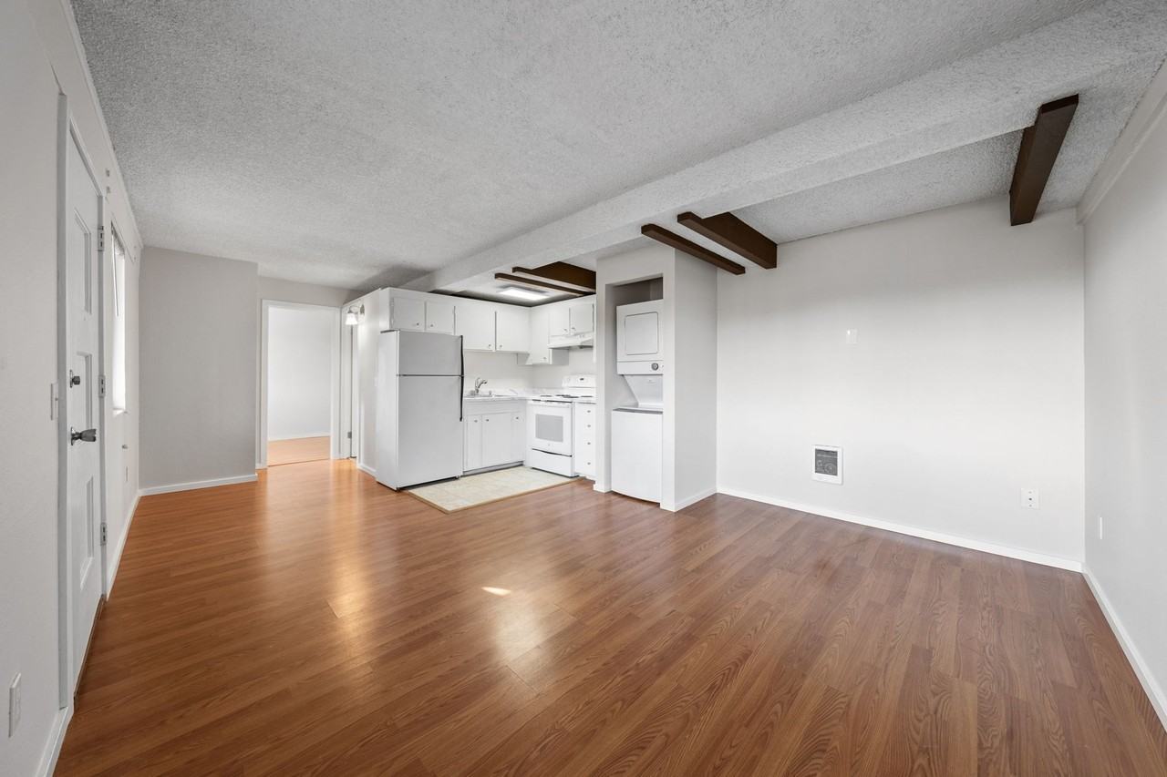 7320 35th Avenue Northeast - Photo 2 of 22