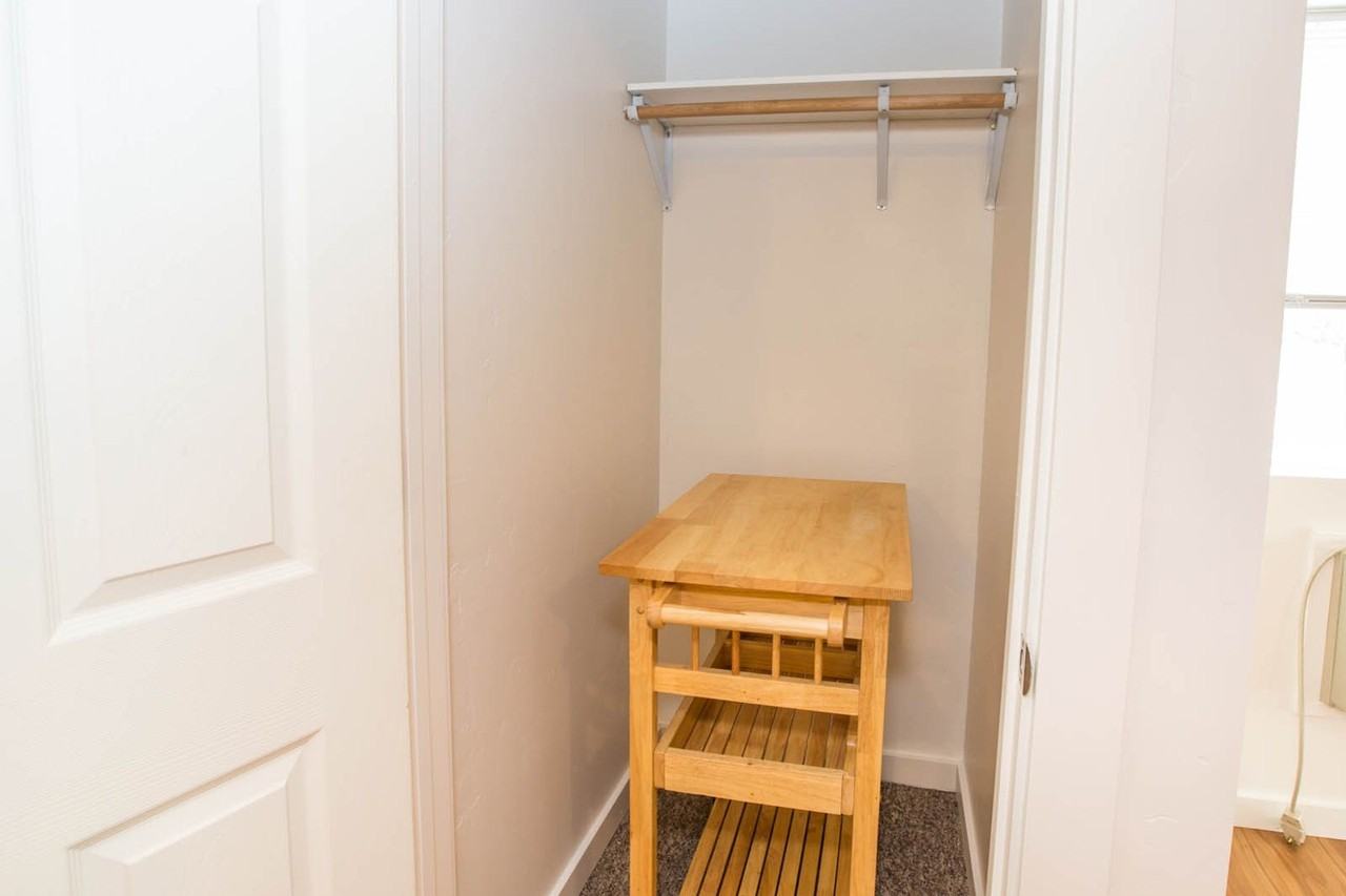 1906 S 14th St W - Photo 5 of 21